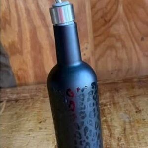 Black Leopard Print Brumate Winesulator